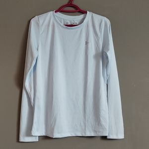 Under Armour Heatgear Long Sleeve, loose fit style.